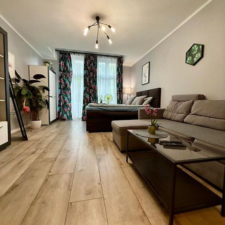 Apartament Flaming Z Balkonem - Scisle Centrum Naprzeciwko Pkp I Pks - Self Check In - Darmowy Parking - Pozne Wymeldowanie - Wystawiamy Fv 오폴레 외부 사진