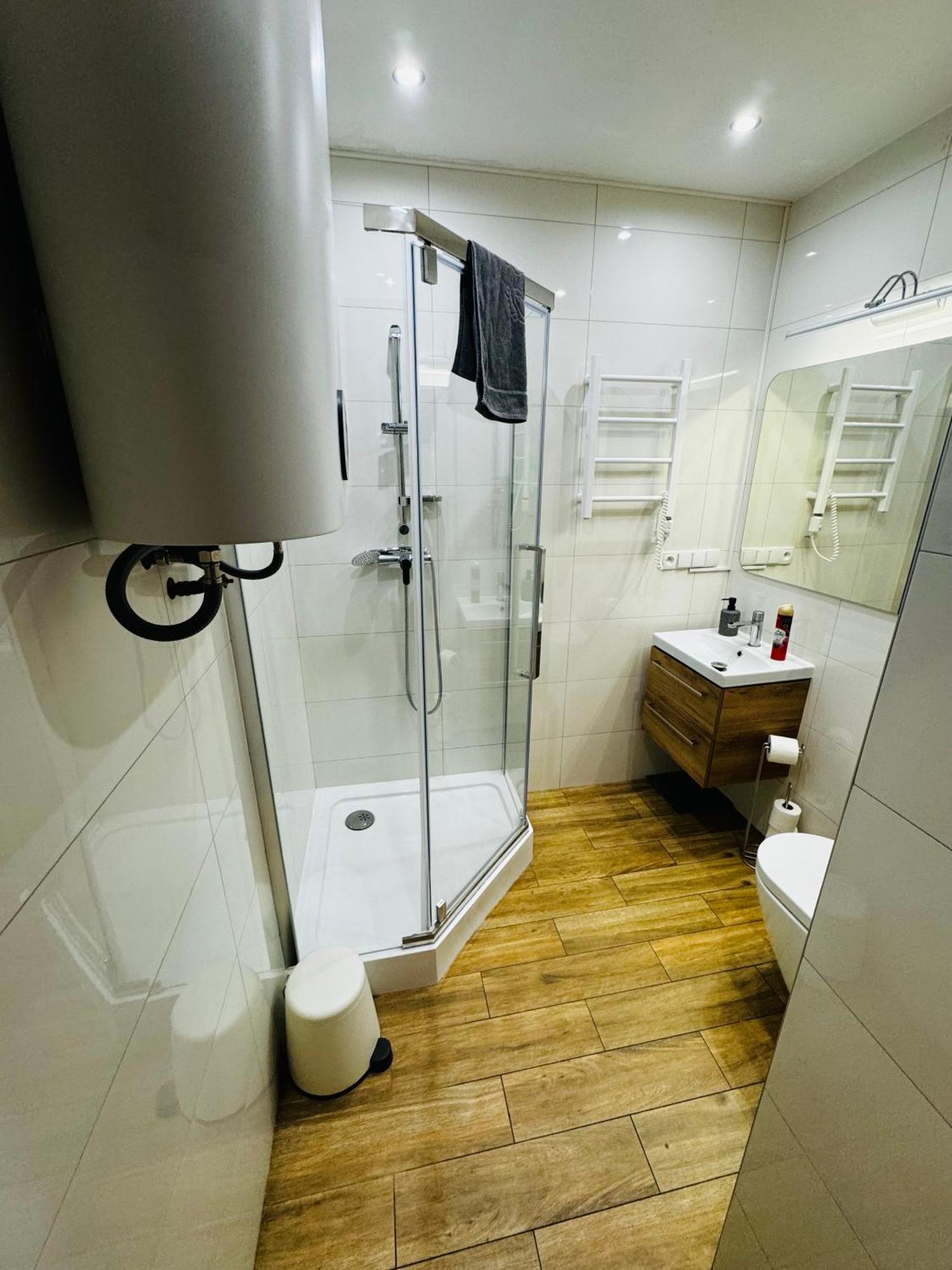 Apartament Flaming Z Balkonem - Scisle Centrum Naprzeciwko Pkp I Pks - Self Check In - Darmowy Parking - Pozne Wymeldowanie - Wystawiamy Fv 오폴레 외부 사진